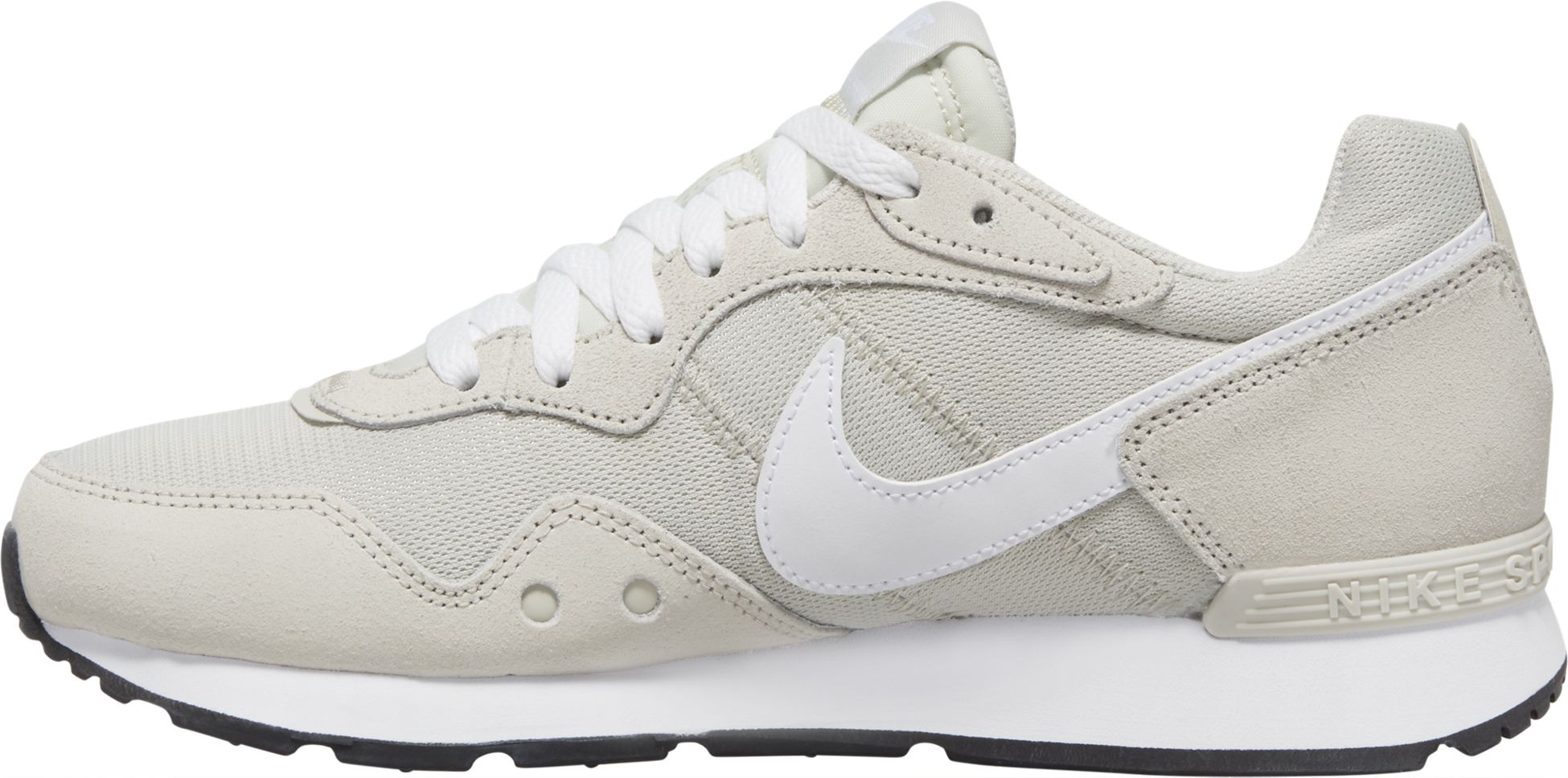 nike venture runner white